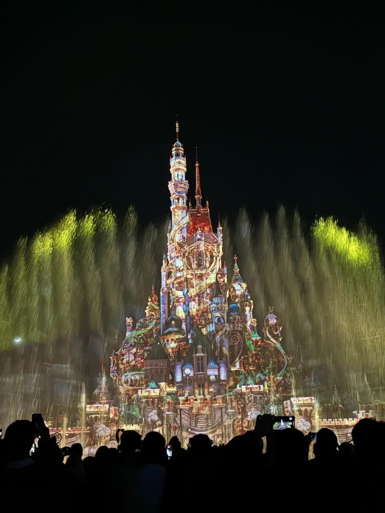 香港ディズニー】特別鑑賞エリアでモーメンタスを鑑賞 見え方や課金の