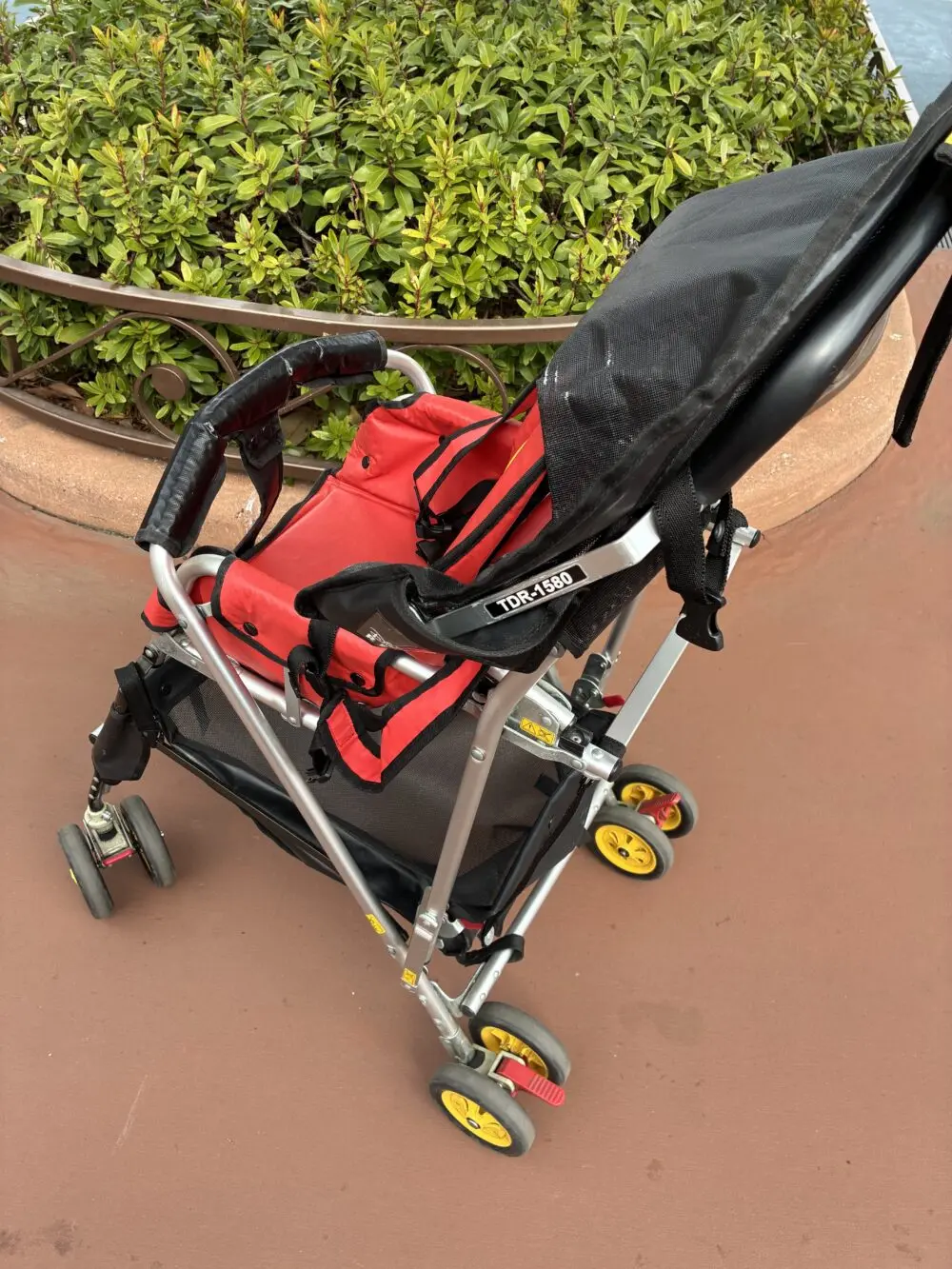子連れディズニー】パークのベビーカーレンタルどうだった？注意点と